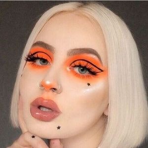 ❇️ELECTRO ORANGE Medusa's Makeup Eyeshadow NWT